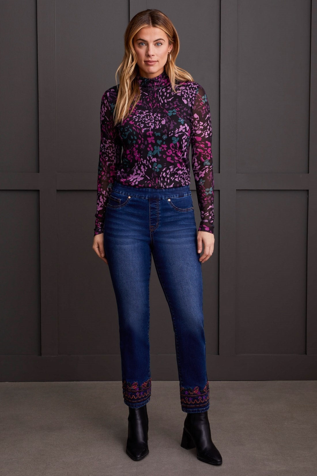 TRIBAL Jeans pull on jambe brodée