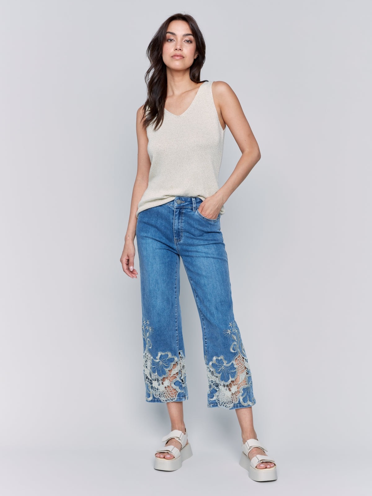 CHARLIE B Jeans avec dentelle coupée au laser C-Bleu moyen