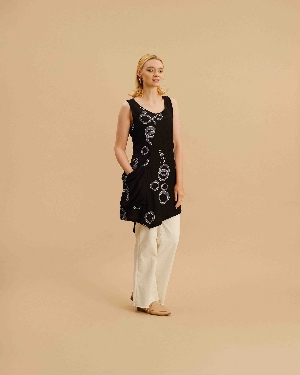 FASHION CO. Tunique longue assymétrique sans manche C-Noir