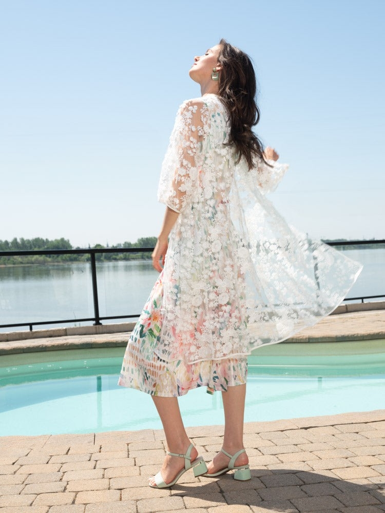 ALISON SHERI Veste transparente avec fleurs opaques