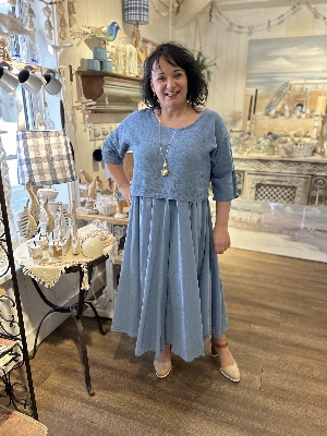 M ITALY Robe style chiffon à bretelles avec pardessus C- Bleu de mer Taille L