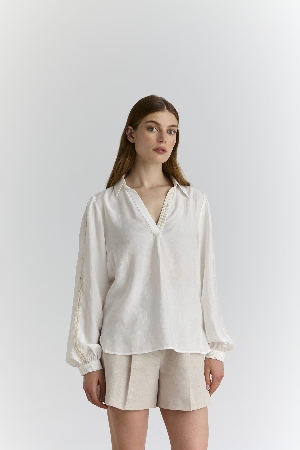 MARINA V Blouse avec détail au col et aux manches C-Blanc