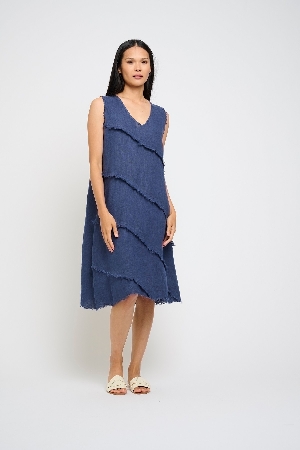 PISTACHE Robe avec détail de franges devant C-Marine