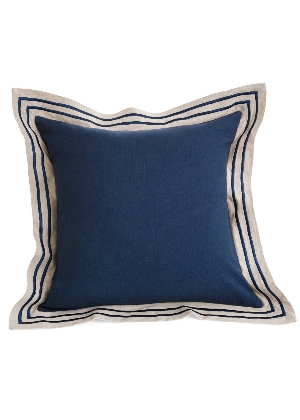 ADV Coussin avec rayures brodées en bordure C- Marine  20X20po