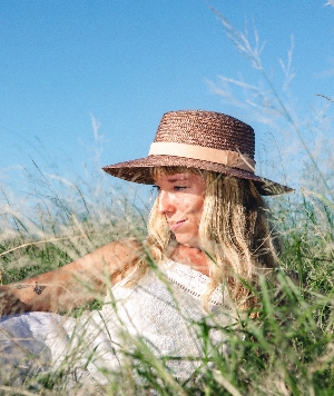 KOORINGAL Chapeau à large bord Serena C-Mocha Taille Unique