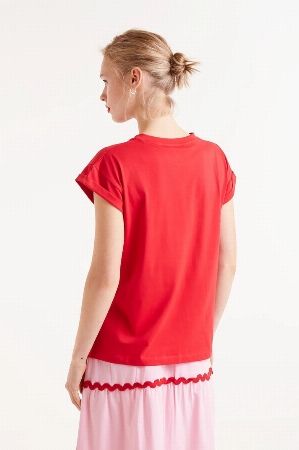 COMPANIA FANTASTICA T-Shirt avec appliqué bouclé 'Cerises' C-Rouge