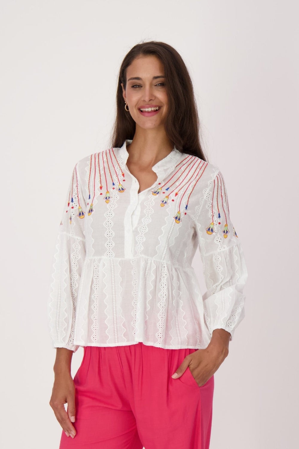 GABBY ISABELLA Blouse avec broderies régulière et anglaise