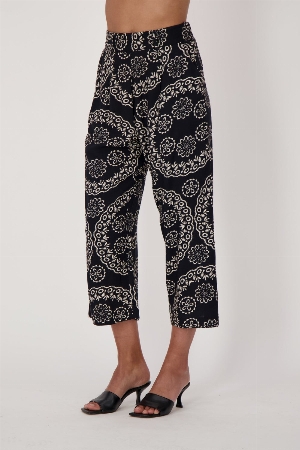 GABBY ISABELLA Pantalon pull on à imprimé floral C-Noir