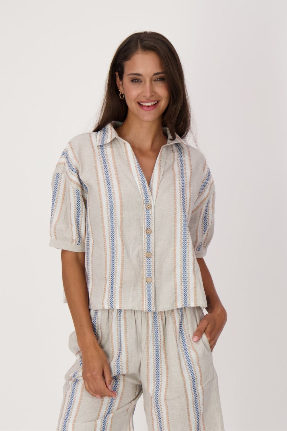 GABBY ISABELLA Blouse rayée à manches courtes bouffantes C-Beige