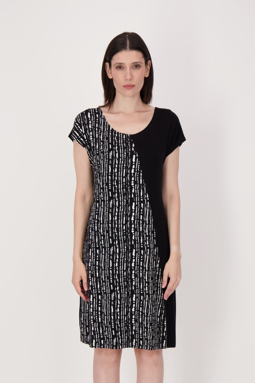 SPANNER Robe à motif assymétrique uni et rayé C- Noir