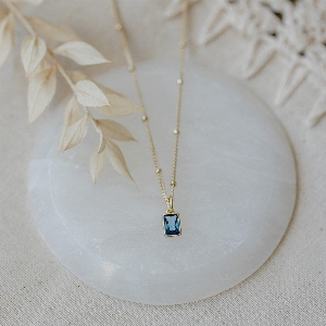 GLEE JEWELRY Chaîne or avec pendentif de cristal Swarovski C-Bleu