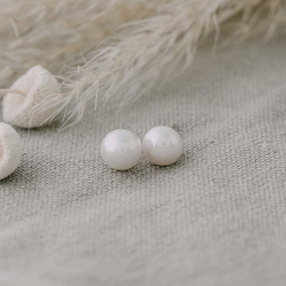 GLEE JEWELRY Boucles d'oreilles perle blanche montée sur tige