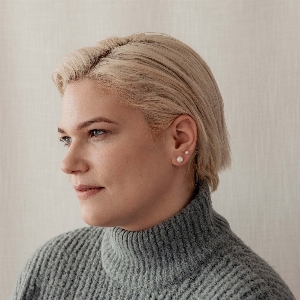 GLEE JEWELRY Boucles d'oreilles perle blanche montée sur tige